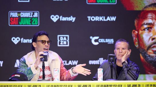 There would probably be more interest if Julio Cesar Chavez Sr. (R) were fighting Jake Paul rather than his son, Julio Cesar Chavez Jr. (L)