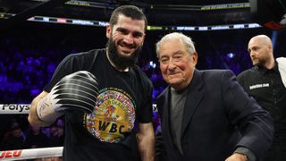 Boxing manager's $25 million lawsuit against Top Rank raises questions about promotion's future (boxing). Photo by Mikey Williams/Top Rank