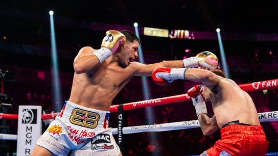Edgar Berlanga (L) is 22-0 with 17 KOs but is a +1000 underdog against Canelo Alvarez on Saturday at T-Mobile Arena.