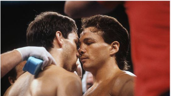 Greg Haugen (L) goes nose-to-nose with Vinny Paz before their fight.