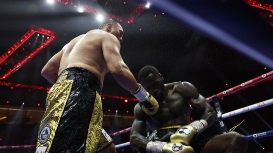 Zhilei Zhang stopped Deontay Wilder in June and took his punches with no issue.