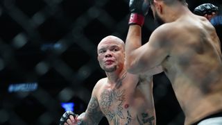 Anthony Smith's final walk: A Lionheart to the very end (UFC). Photo by Stephen R. Sylvanie/Imagn Images