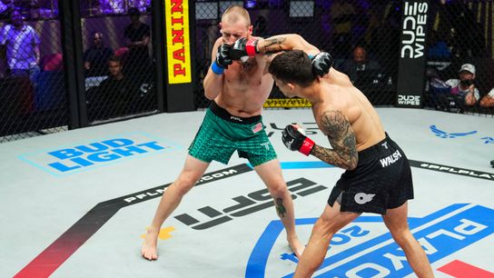 Biaggio Ali Walsh (R) lands a lead right to the head of Brian Stapleton in the first round of their lightweight bout Friday in Hollywood, Fla. Ali Walsh won by first-round TKO in 55 seconds.