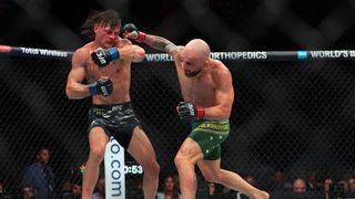 Never the biggest, fastest or strongest, but Alexander Volkanovski is once again the best at featherweight (UFC). Photo by Sam Navarro/Imagn Images