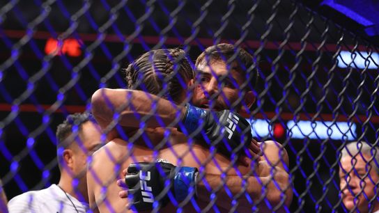 Brian Ortega shows tremendous amount of heart, rallies to submit Yair Rodriguez in one of his finest performances (UFC)
