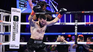 Seek-and-destroy champ Artur Beterbiev's defense is not an issue, notable trainer insists (Boxing)