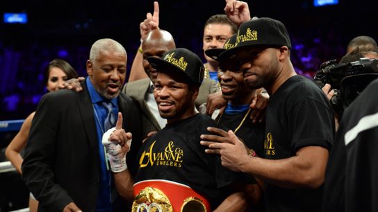 Shawn Porter had two stints as a welterweight champion as a professional. 